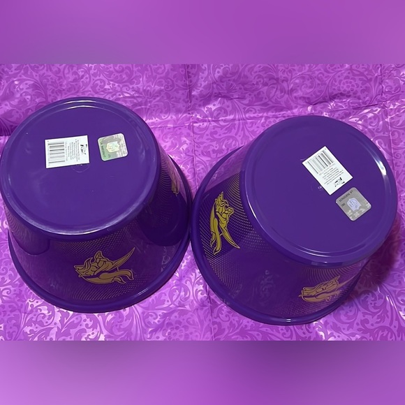 New Two Minnesota Vikings NFL 4 Quart Plastic Drink Party Snack Tailgate Bucket - Picture 5 of 9